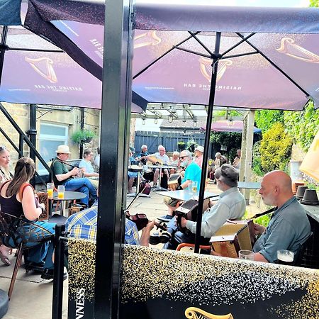 The Bay Horse, Masham Hotel Екстериор снимка