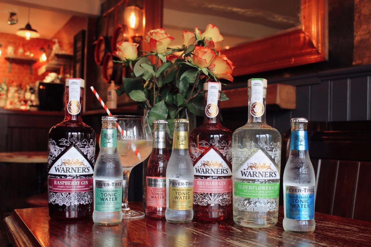 The Bay Horse, Masham Hotel Екстериор снимка