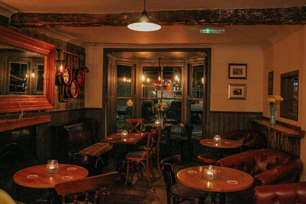 The Bay Horse, Masham Hotel Екстериор снимка