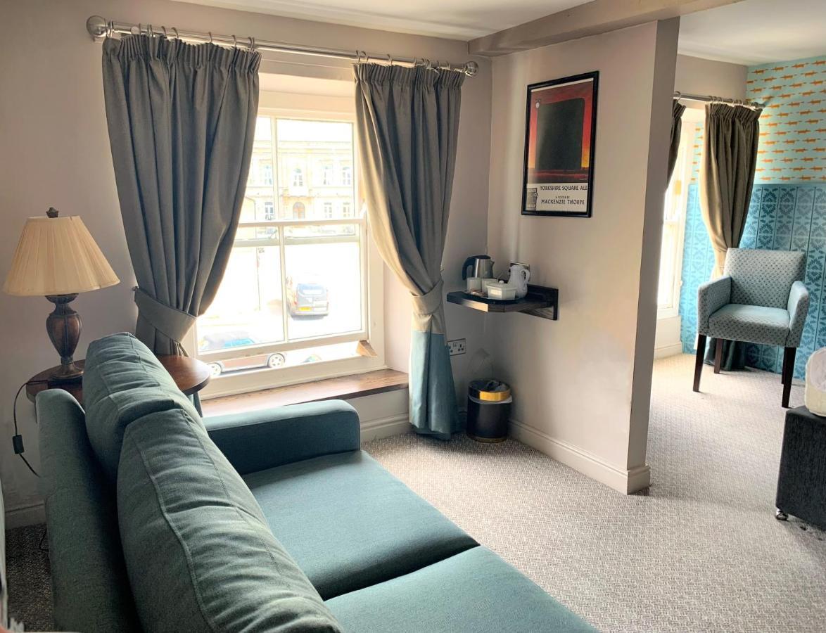 The Bay Horse, Masham Hotel Екстериор снимка